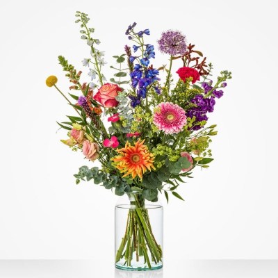 6d76795f71a60b855ced075ab68f3d1e472ccfd1-boeket-voor-de-allerliefste-middel (1)